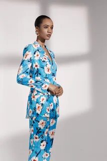 escada robes 2019 - gnppregion.ru.