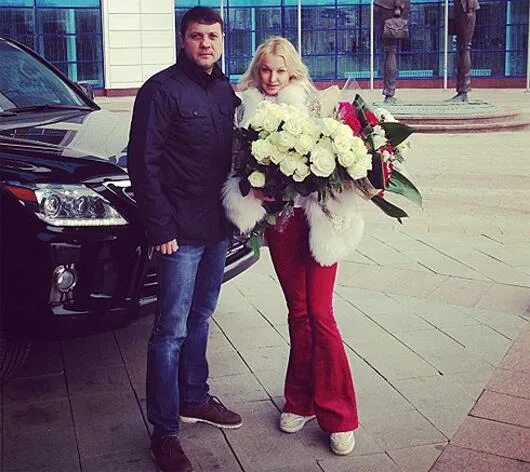 Бахтияр салимов и волочкова. Дальневосточный бизнесмен бахтияр салимов. Бахтияр салимов. Бахтияр салимов. Бизнесмен бахтияр салимов.