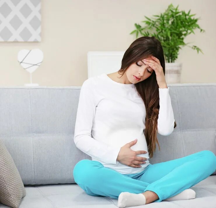 Почему беременные нервничают. Стресс беременной. Страх беременной.