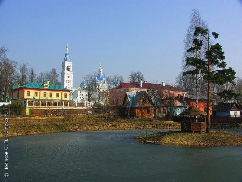 Погода в дмитровском районе деденево. Спасо-Влахернский монастырь Дмитровский район. Деденёво Дмитровский район. Поселок Деденево Дмитровского района. Монастырь в Деденево Дмитровский район.