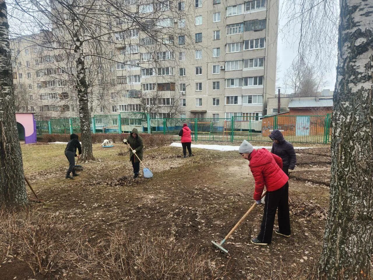 Субботник по благоустройству территории. Субботник по благоустройству территории