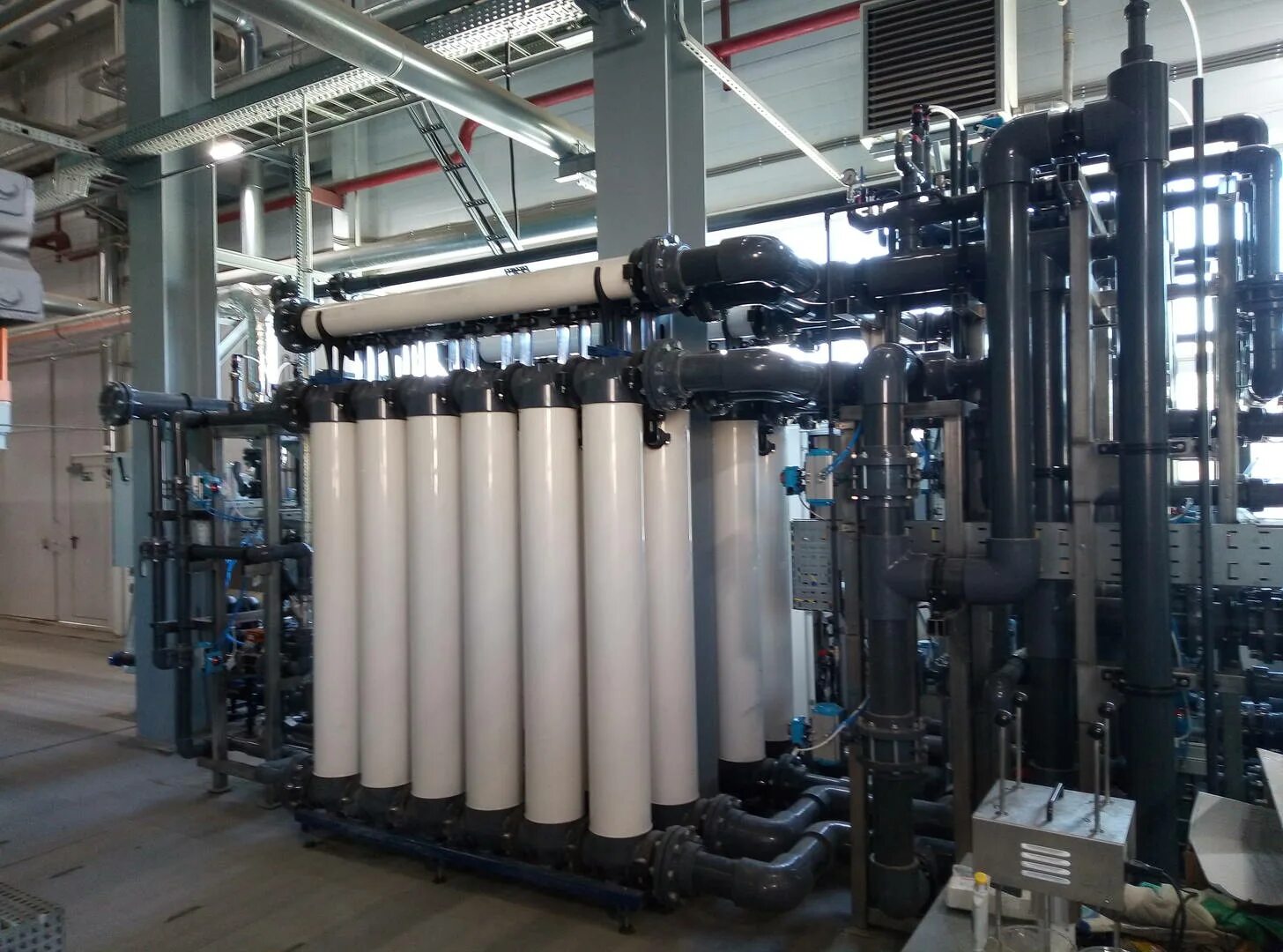 водоснабжение комбината. система водоснабжения. цех насосной станции. оао жировой комбинат екатеринбург. прокатный комплекс каменск-уральского металлургического завода.