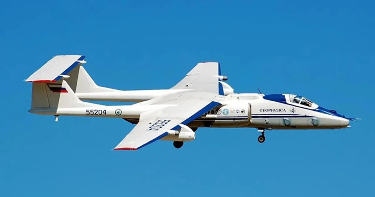 Самолёт геофизика м-55. Высотный самолет м-55 геофизика. Высотный самолёт-разведчик м-55 «геофизика». Мясищев м-55.