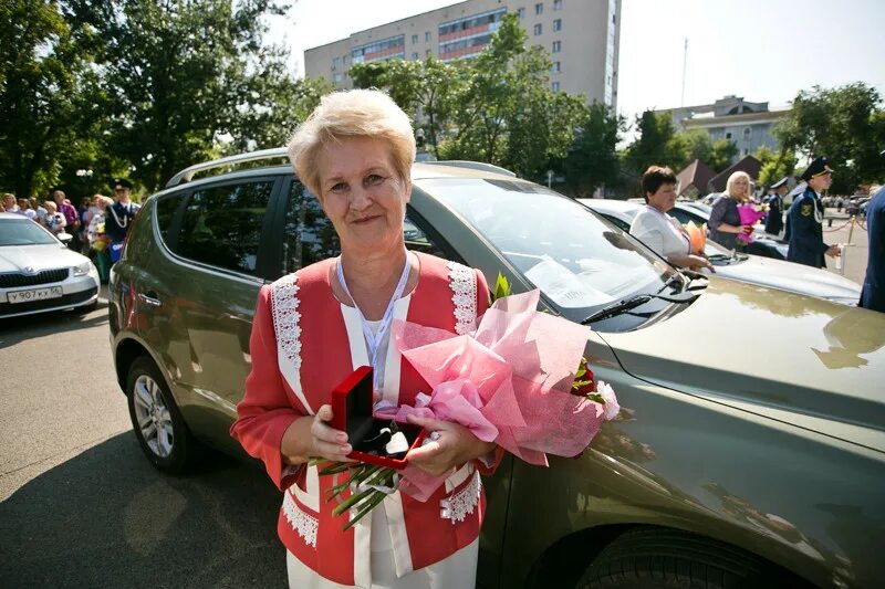 Преподаватель автомобиля. Автомобиль учителя. Учительский машина. Учитель и машина и школа. Машина авто учителя.