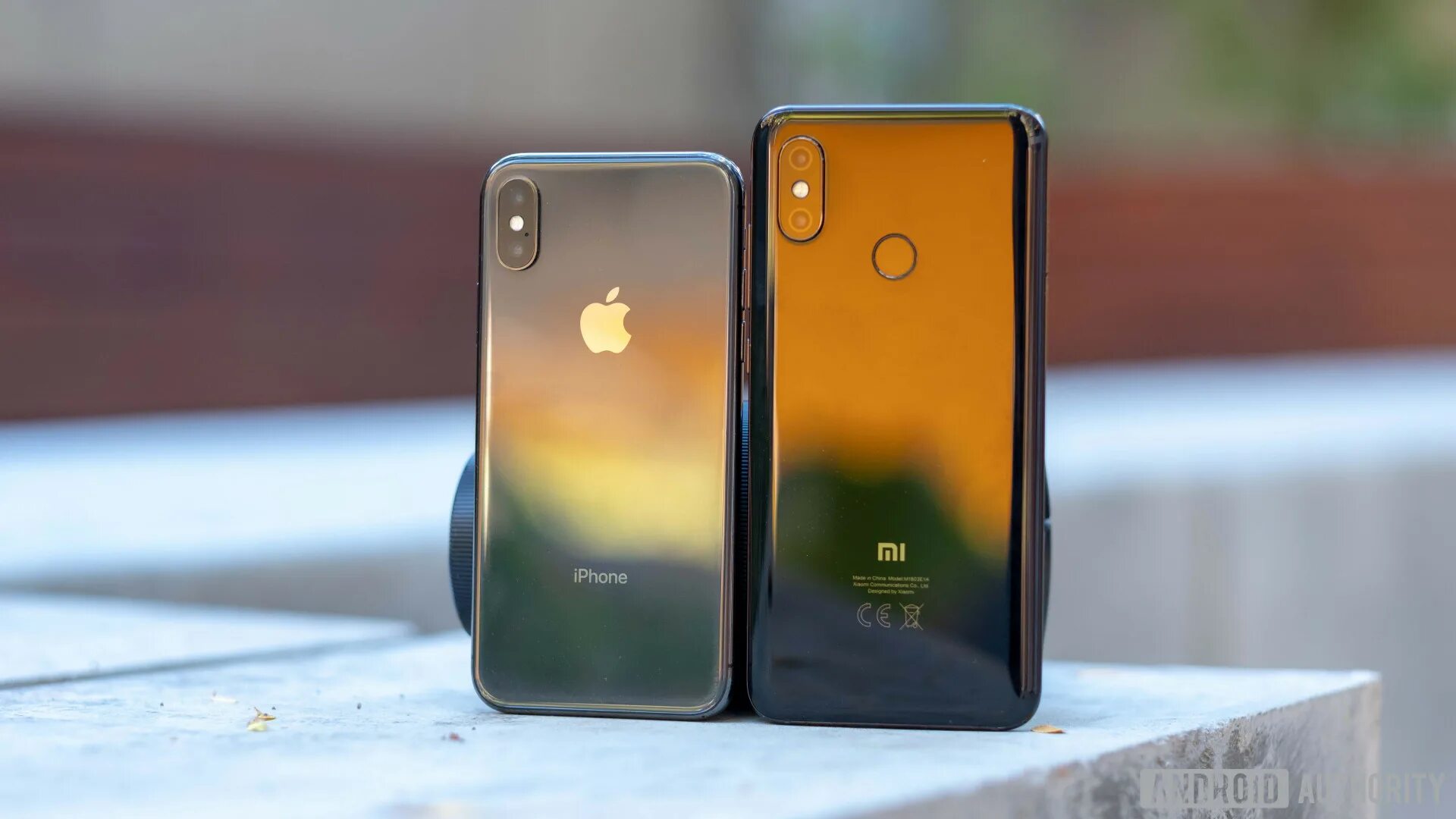 Iphone mi 8. Xiaomi mi8 iphone. сяоми ми 8 vs айфон 10. mi 8 iphone x. xiaomi iphone x.