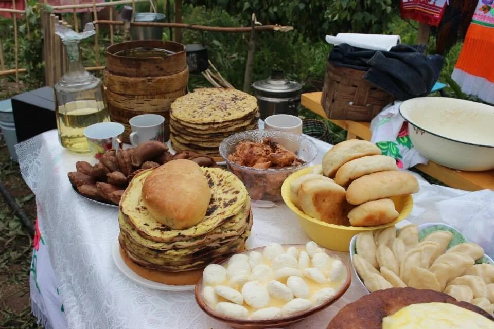 Кухня удмуртии. Национальная еда удмуртов. национальная кухня удмуртии. кухня удмуртов 17 век. нац кухня удмуртов.
