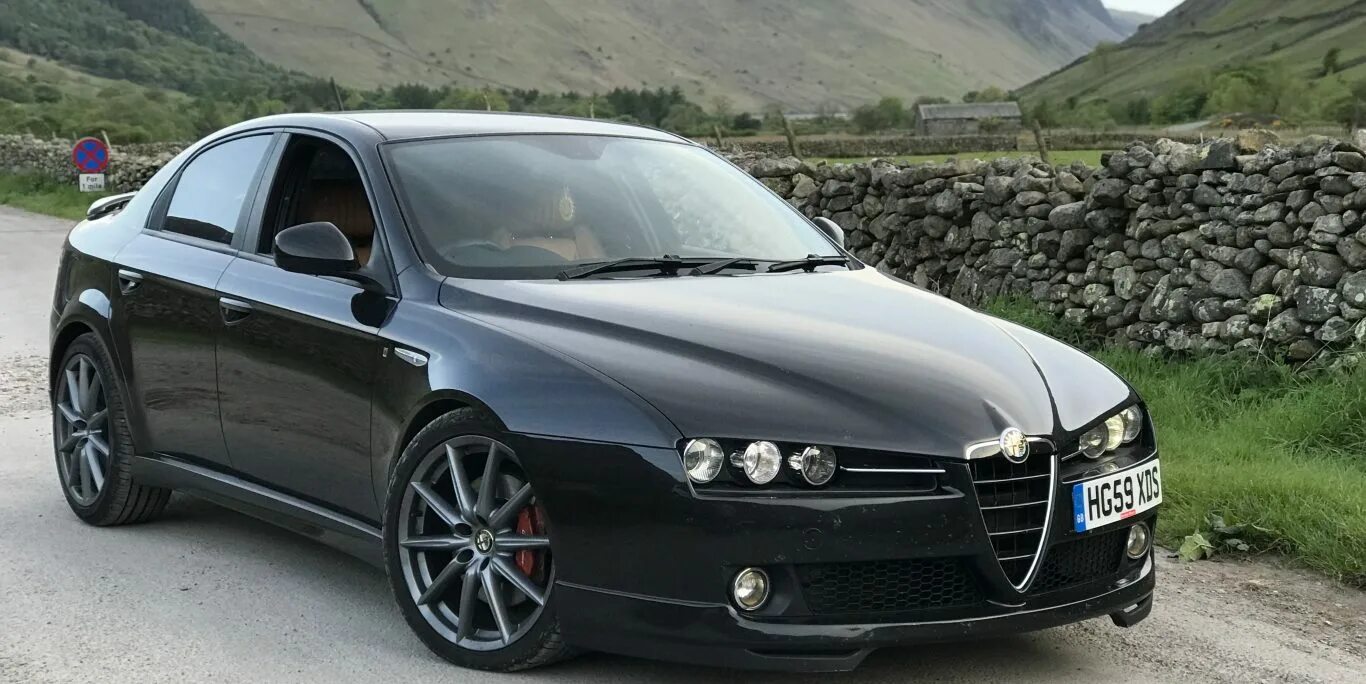 Альфа без ромео. Alfa Romeo 159 ti. Альфа Ромео 159 купе. Альфа Ромео 159 черная. Alfa Romeo 159 Sportwagon.