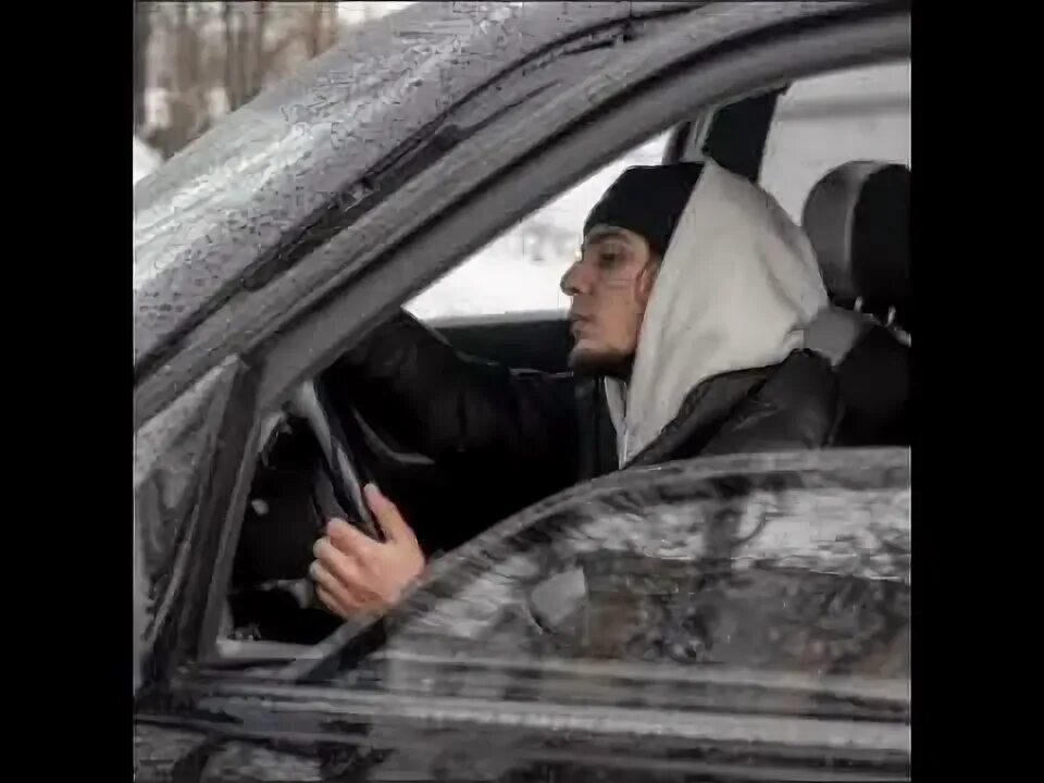 В салоне дым пакистанской. Дым пакистанской ганжи песня. Песня в салоне дым пакистанский гаджи. Обложка трека xassa - романтик. Дым пакистанской ганжи.