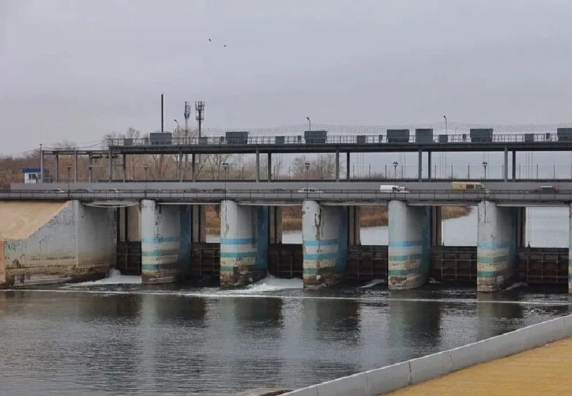 каховская гэс украина. каховская гэс украина. плотина каховской гэс. каховка новая плотина гэс. каховская гэс плотина.