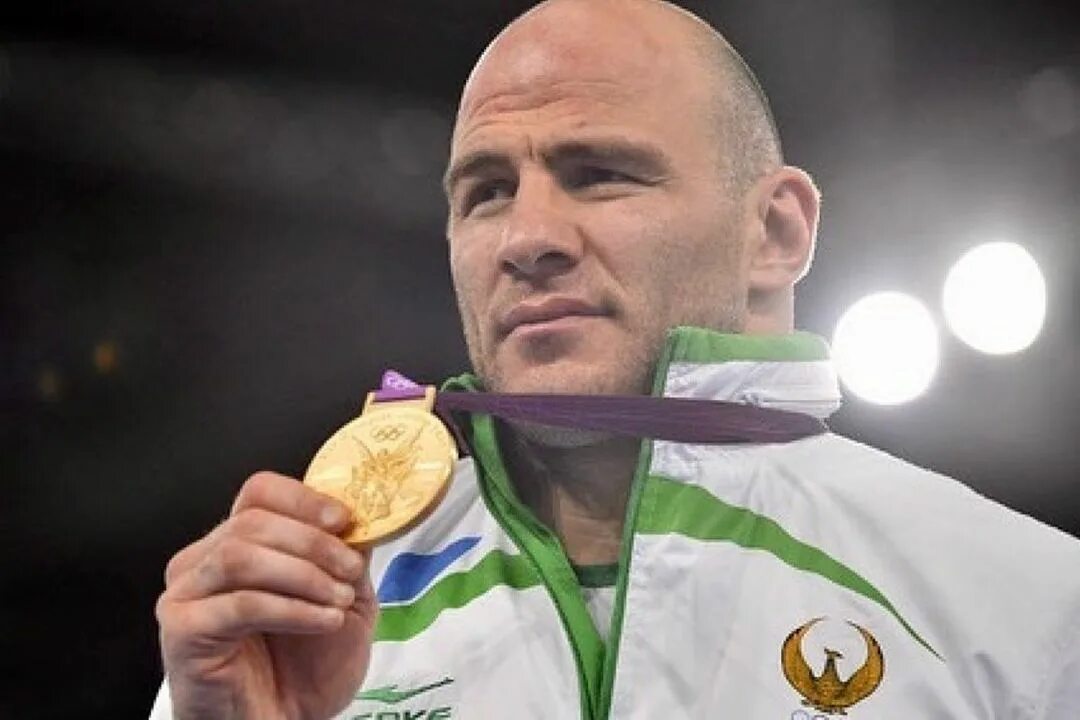 Борец трехкратный олимпийский чемпион. Борец бувайсар сайтиев. Карелин олимпийский чемпион. Борец трехкратный олимпийский чемпион. Борец трехкратный олимпийский чемпион.