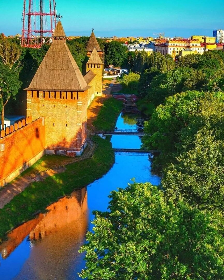 Сколько сегодня в смоленске. Смоленск лето. Город Смоленск это Белоруссия. Московский область город Смоленск. Смоленск летом.