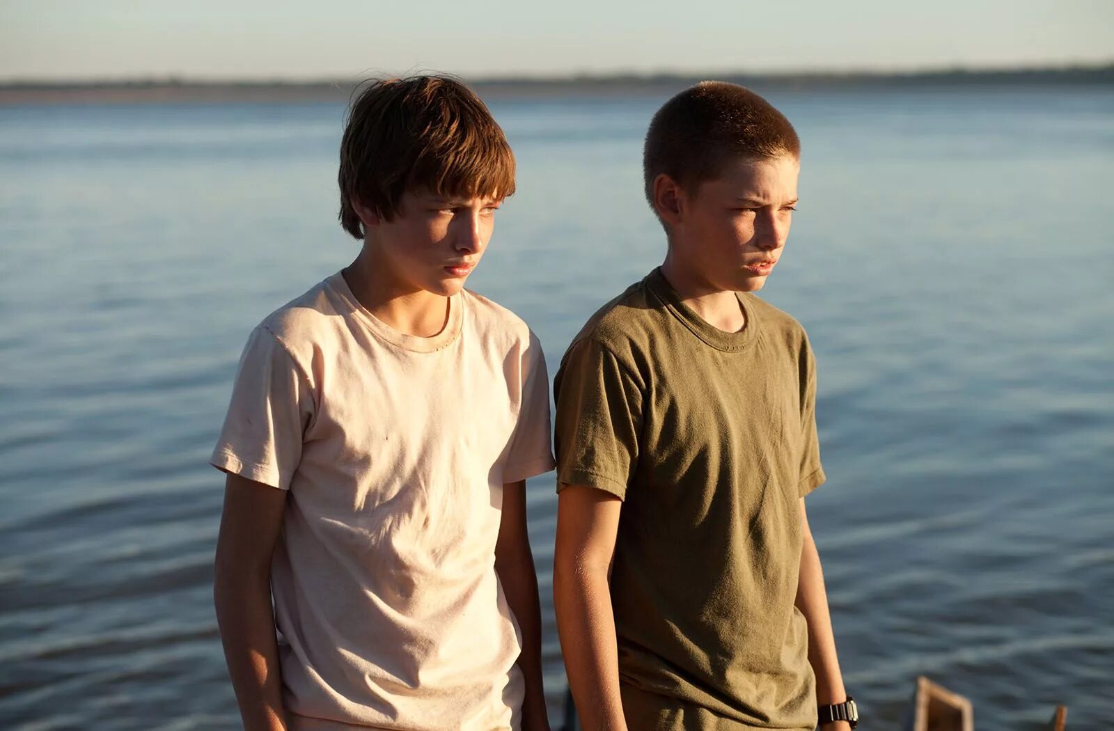 Джейкоб Лофленд. Северное море, Техас (2011). Два мальчика. Visit boys