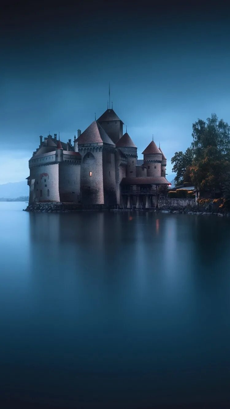 Castle lake