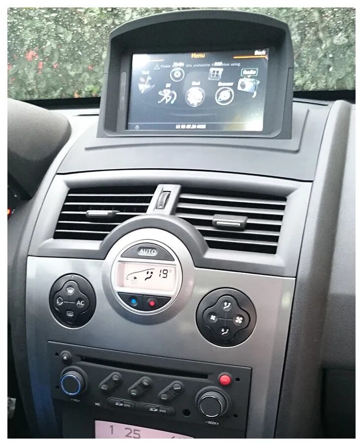 Автомагнитола 2 din daewoo gentra. Рено меган 2 магнитола андроид. 2din магнитола daewoo gentra. 2 din штатные. Магнитола на рено меган 2 с экраном.