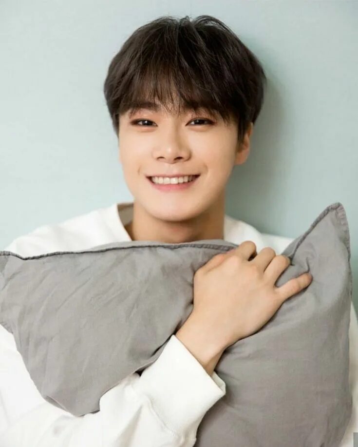 Мин бин. Мун бин astro. мунбин из astro. moon bin из astro.