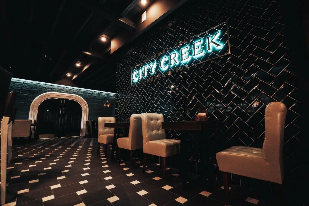 Республиканская 106а ростов. City Creek Ростов на Дону. City Creek бассейн Ростов. Сити Грик Ростов-на-Дону бассейн. Сити крик Ростов на Дону отель.