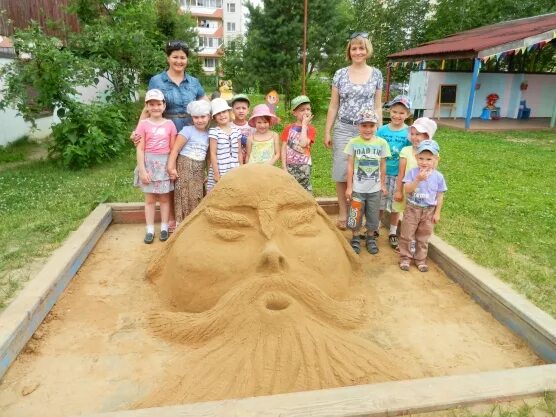 Детские сады пески. Детские сады пески. Постройки из песка в детском саду. Конкурс песочная фантазия в детском саду. Детские сады пески.