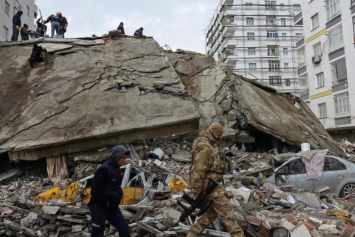 Сильное землетрясение в спарте. Землетрясение в Турции 2023. Землетрясение в Турции 2024. Бодрум землетрясение 2023. Катастрофические землетрясения.