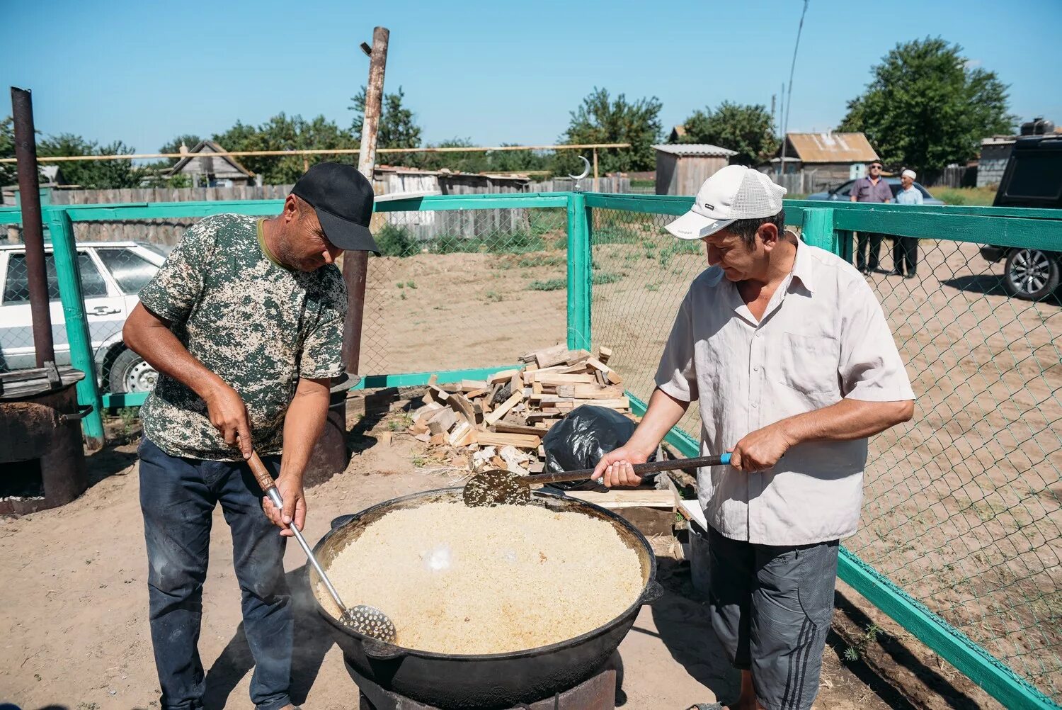 Мумра Астраханская область. Село Мумра Астраханская область. П Мумра Икрянинского района Астраханской области. Мечеть в селе Мумра. Погода в икряном сегодня