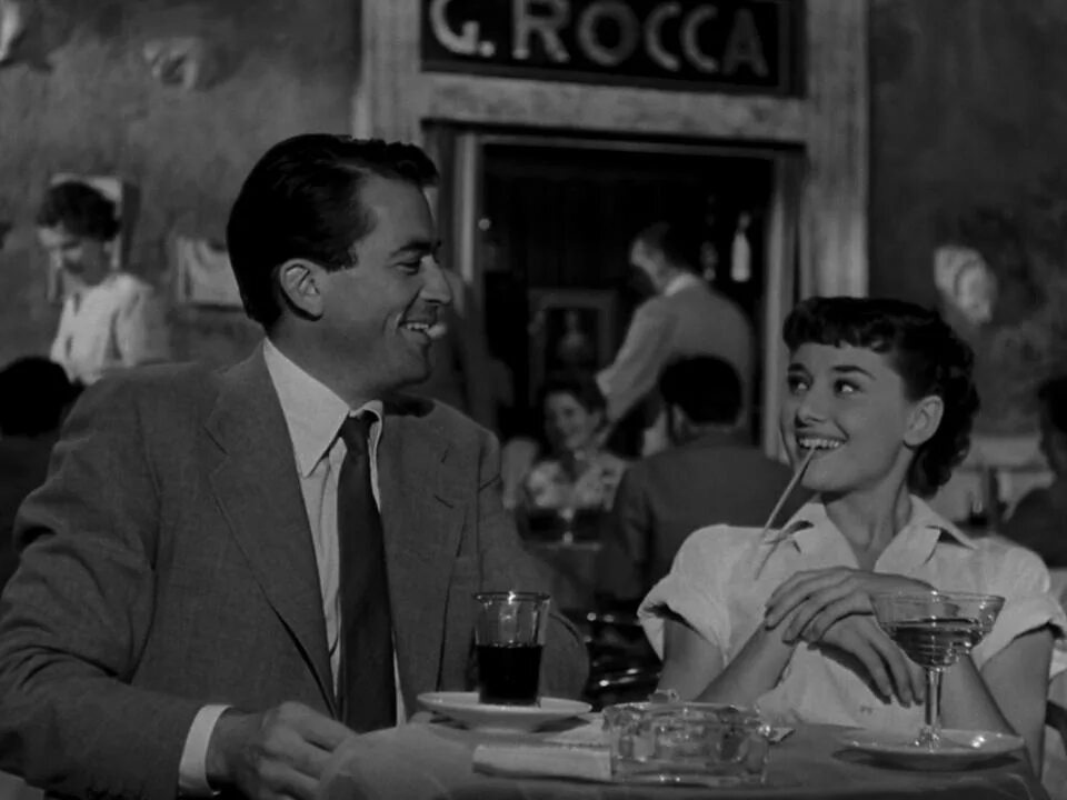 Roman holiday. Одри Хепберн римские каникулы. Грегори Пек римские каникулы. Римские каникулы Roman Holiday 1953.