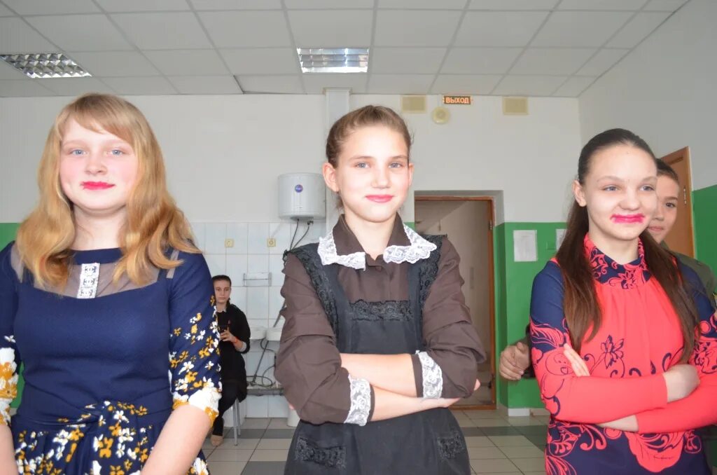 А ну ка девочки школа. Школьные конкурсы девочки. А ну-ка девочки в начальной школе конкурсы. Школьный конкурс а ну ка девушки. Девочки школа конкурс.