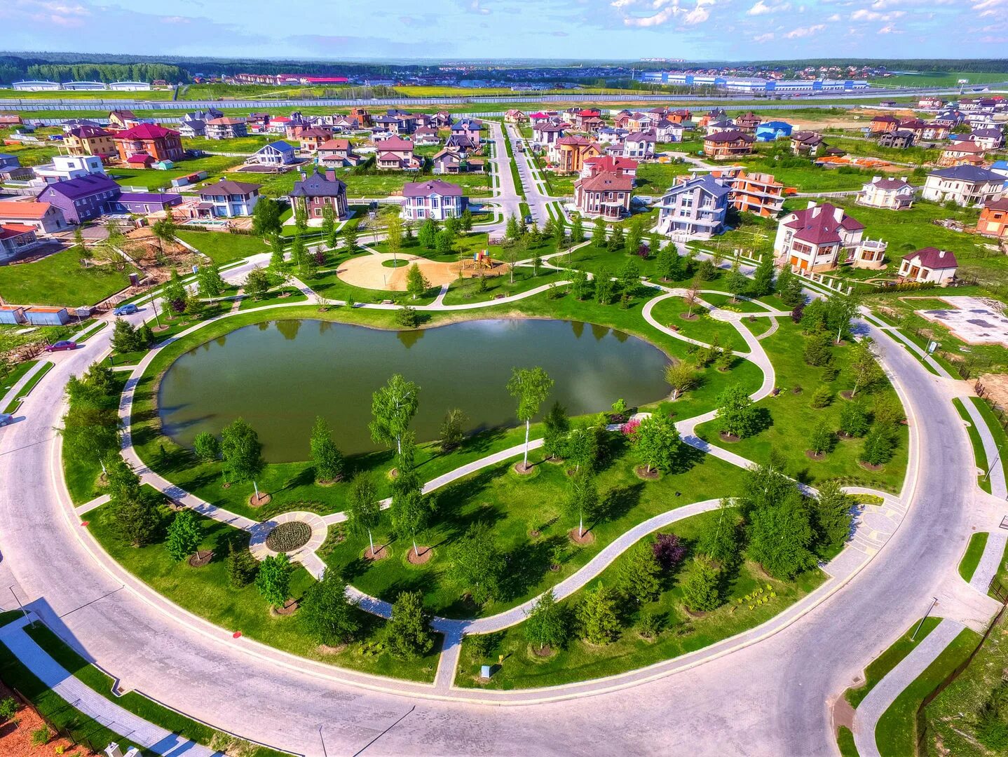 Кп новорижский покровское. Жк новорижский деревня покровское. Новорижский бульвар. Новорижский бульвар. Новорижский коттеджный поселок.