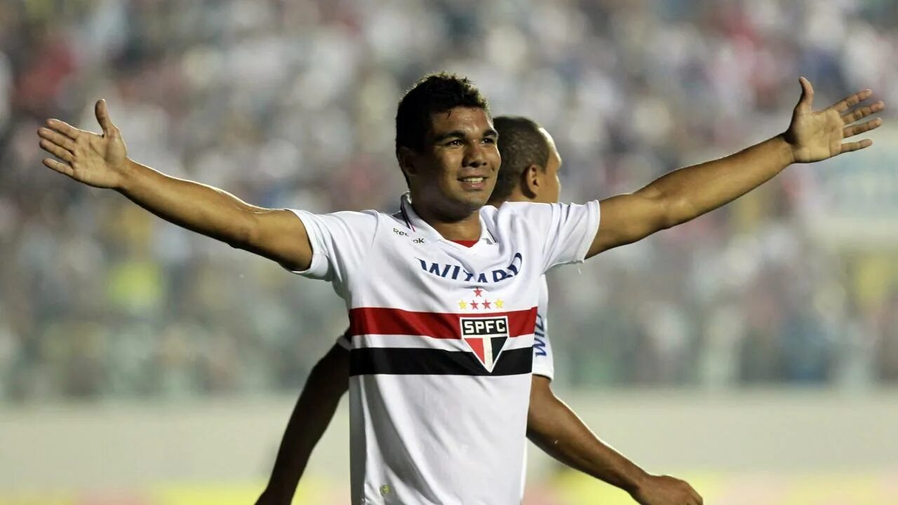 Сан пауло 2022. Сао паоло фк. Сан пауло насиональ. Rafael toloi sao paulo. Бразилия сан пауло футбол.