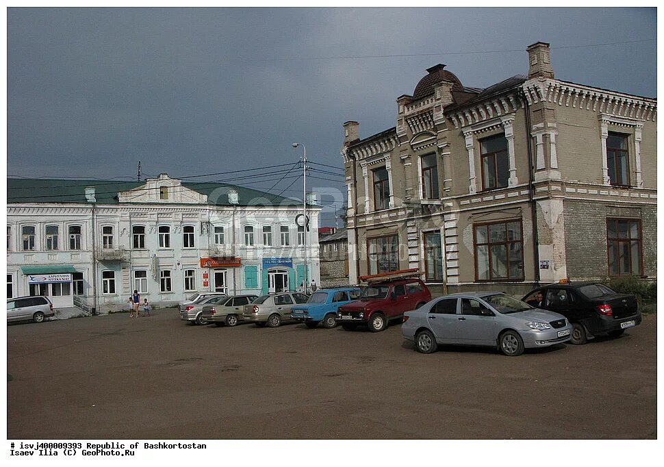 Население города бирск башкортостан. Соборная мечеть бирск. Бирск город. Памятники архитектуры бирск. Михаило-архангельский храм бирск.