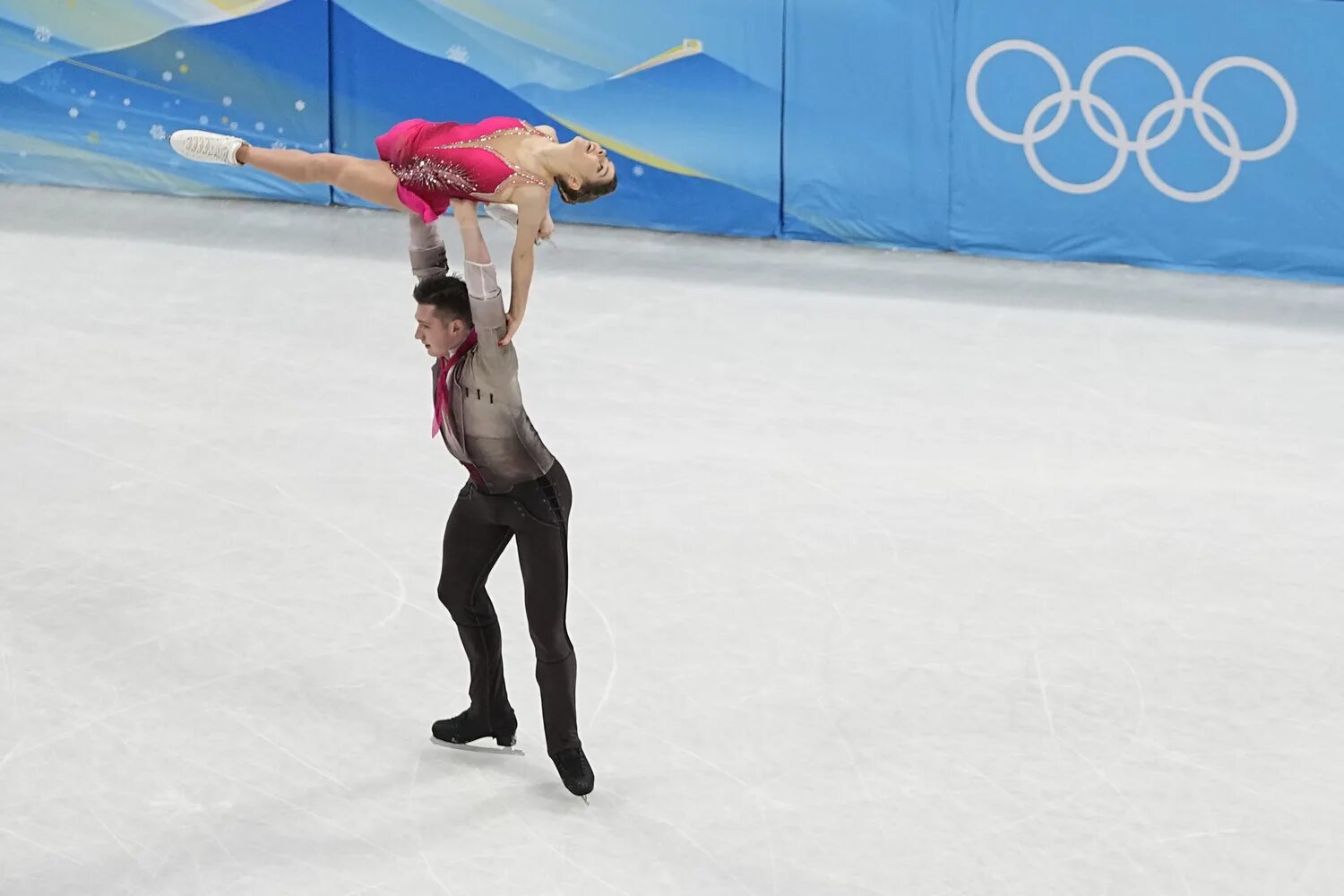 Анастасия мишина и александр галлямов показательные выступления. Галлямов последнее выступление. Анастасия мишина и александр галлямов. Анастасия мишина показательные. Галлямов последнее выступление.