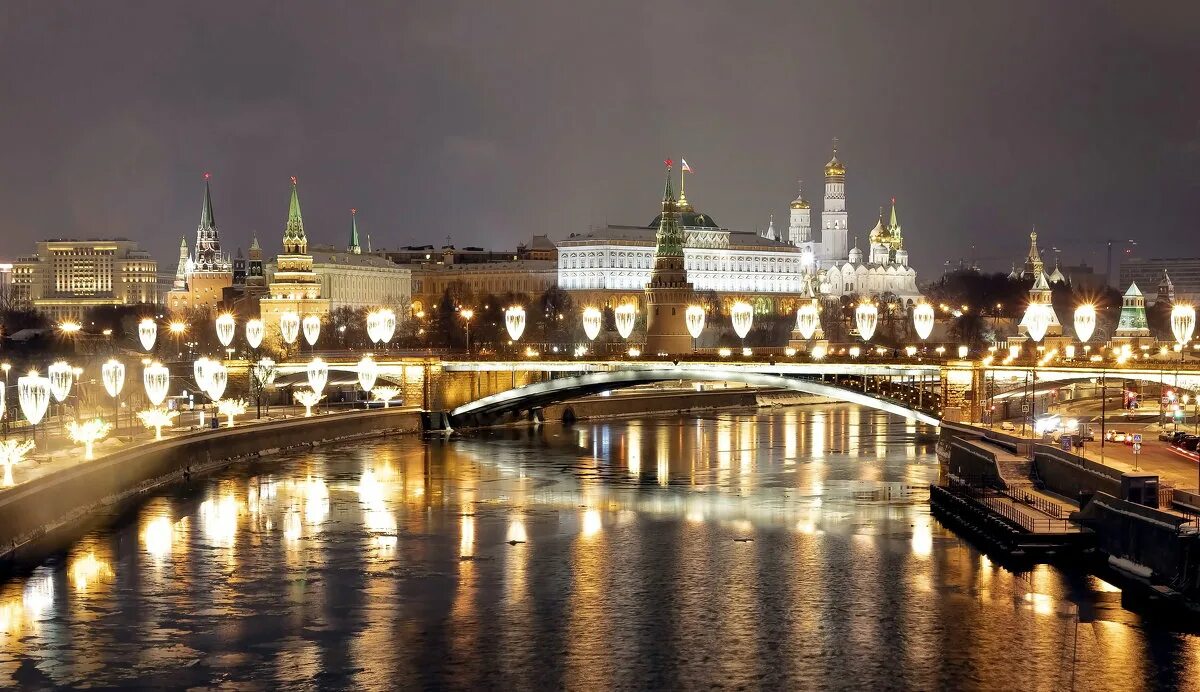 Путешествие по москве. Москва ночью прогулка. Ночная москва. Прогулки по москве. Гулять но ночной москве.