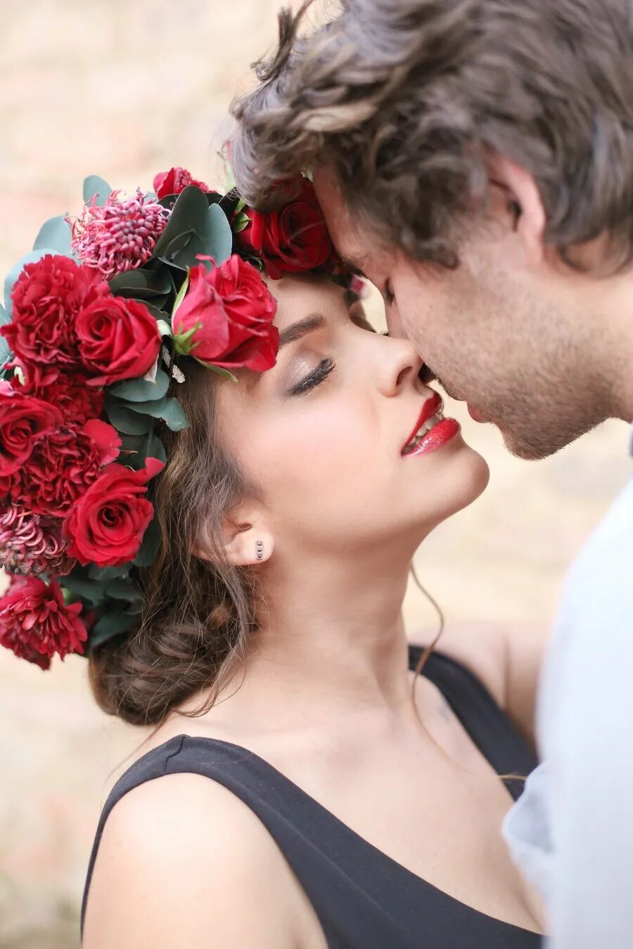 Цвет романтики. Цветочный поцелуй. Цветок поцелуй. Красивые романтичные цветы. Поцелуй в цветах.