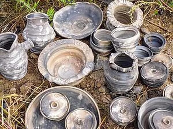 Дровяной обжиг. Дровяной обжиг керамики. восстановительный обжиг керамики. восстановительный обжиг с перьями.
