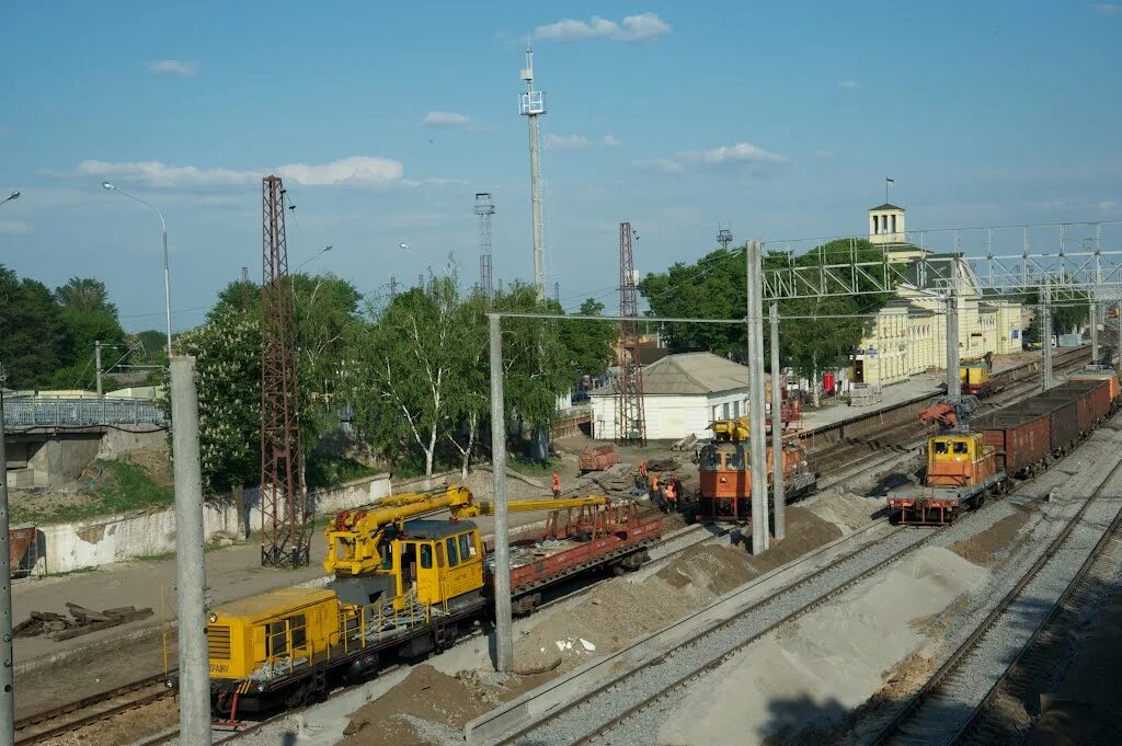 Лозовая харьковская область жд вокзал. Город барвенково харьковская область. 07. Лозовая харьковская область сегодня. Вокзал лозовая украина.