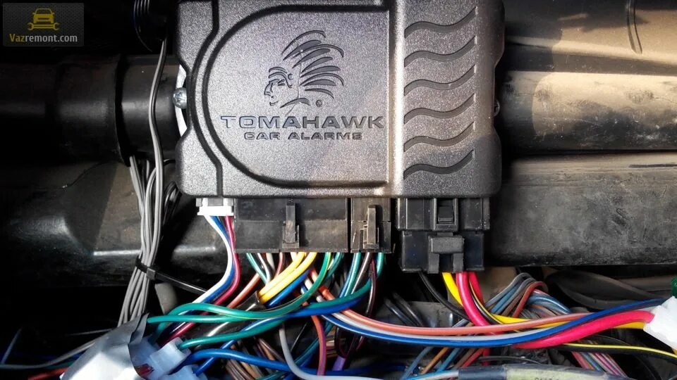 Как отключить сигнализацию на машине томагавк полностью. Томагавк 9010 центральный замок. центральный замок ваз 2114. блок центрального замка ваз 2114. блок управления центральным замком ваз 2114.