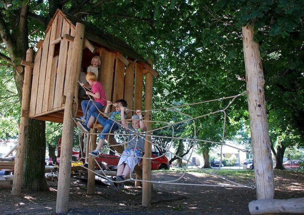 Build playground. Шалаш площадки детская. natural playground. building playground.