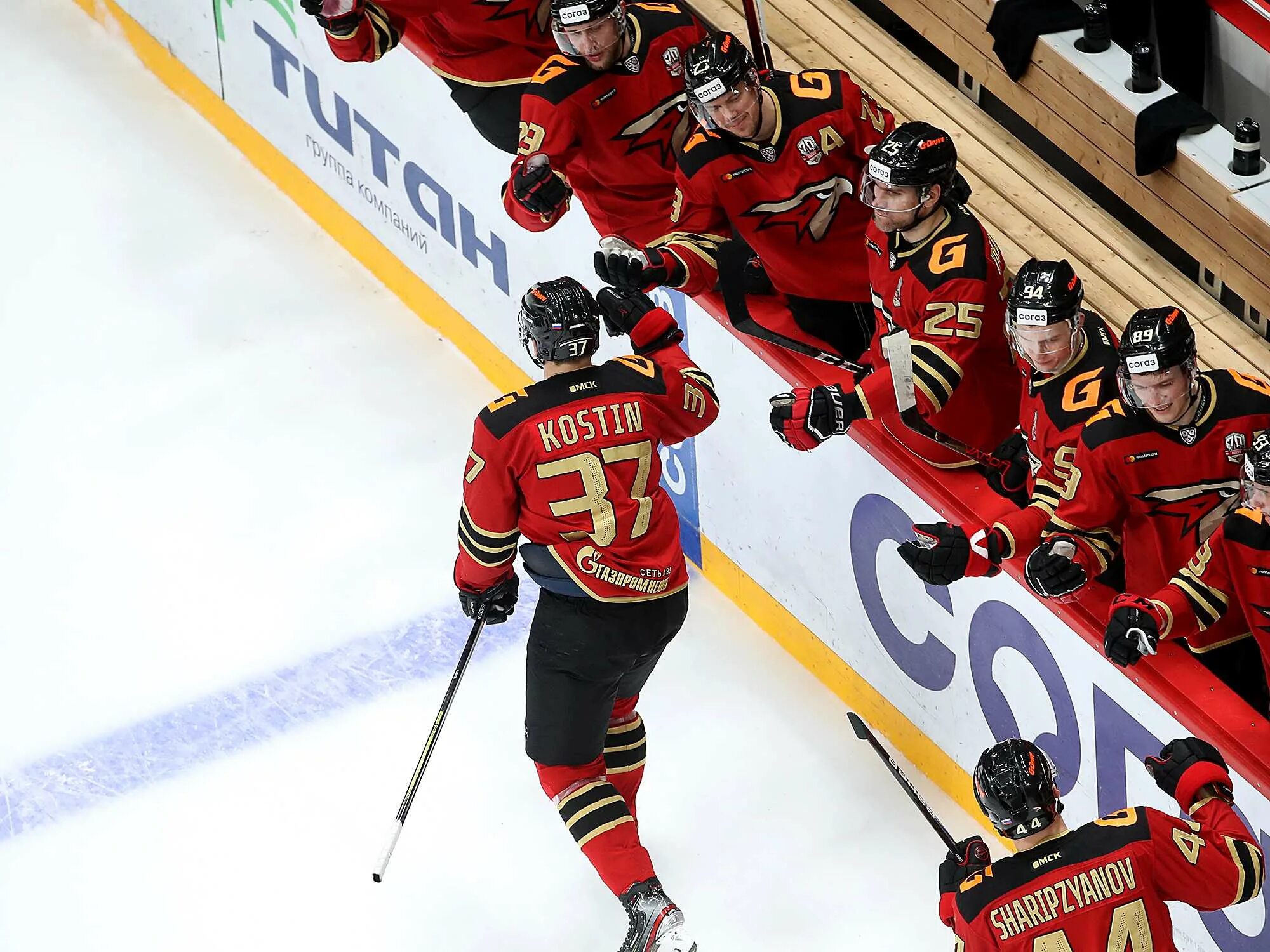 Амурские тигры - ска-1946. Металлург цска 25. Цска металлург когда игра. Хоккеист блондин русский. Ска.