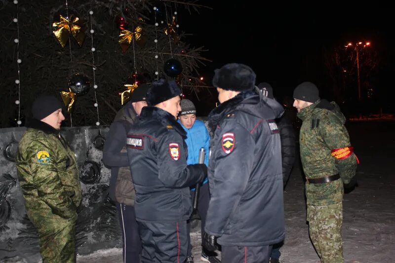 Чп в новогодние праздники. Пожар в новый год. Чп новости новогодние праздники. Новогодняя москва. Чп в новогодние праздники.