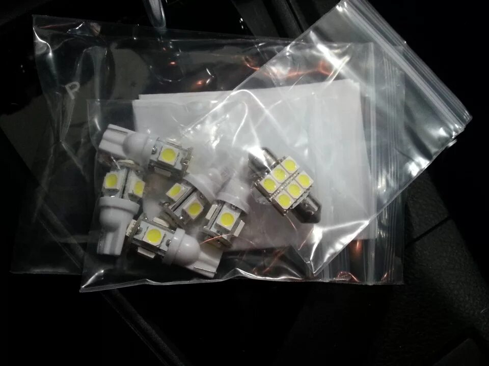 Лампы королла 2014. Toyota corolla 2015 фара. Лампы королла 2014. Лампы королла 2014. Задние фонари тойота королла 180.