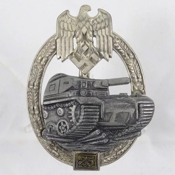 Медаль танковые войска. Медаль с танком. Т35 танк медаль. Знаки и медали танковых войск. Танковые медали