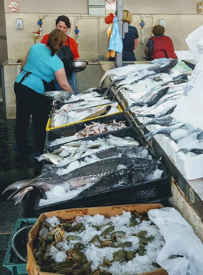 Рыбный рынок в москве. Рыба в грузии. Рыба батуми. Рыба в грузии. Батумский рыбный рынок.