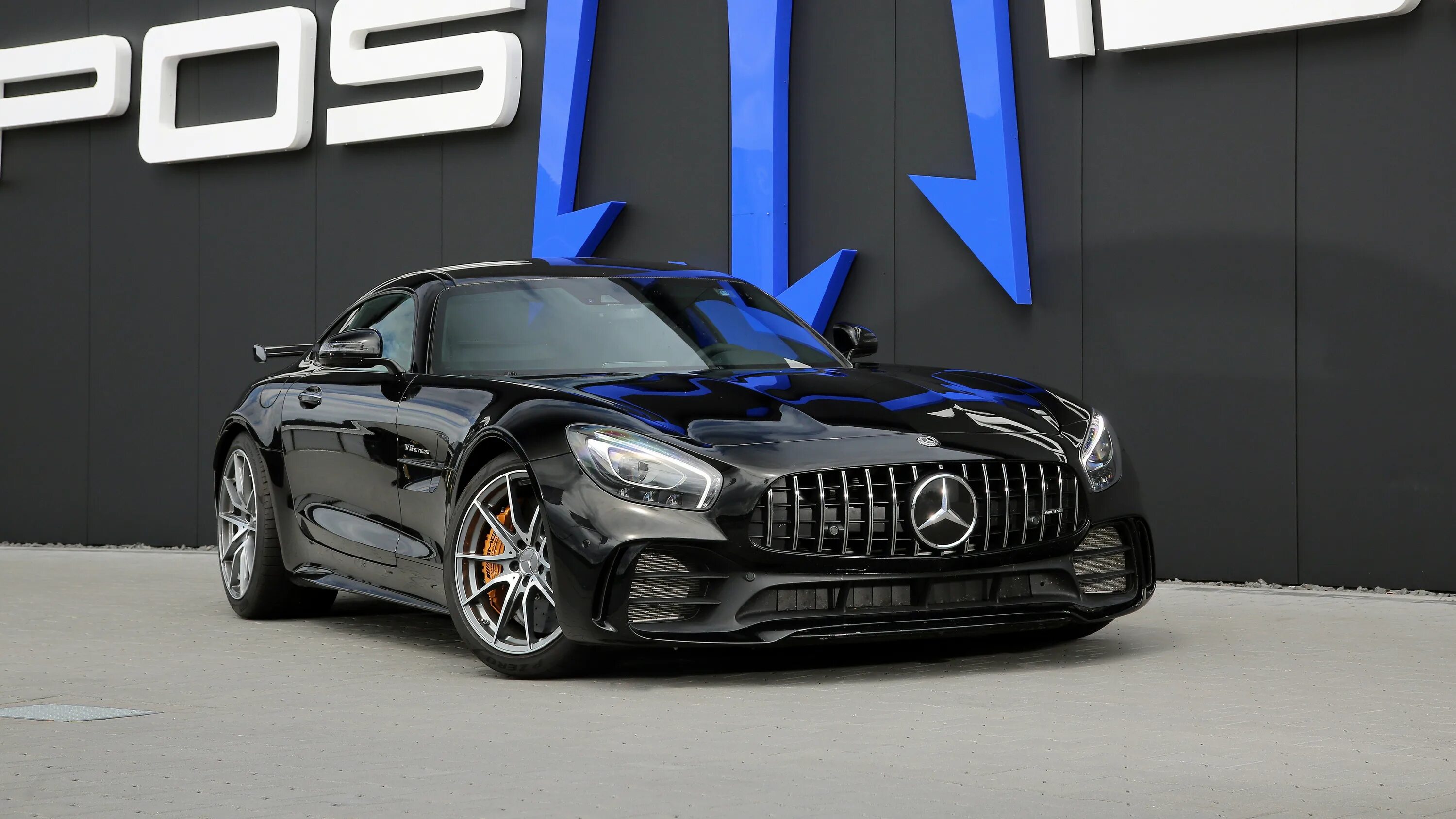 Mercedes amg gt 15. Мерседес amg 2021. Мерседес амг гт блек сериес 2020. Amg s63 cabrio от brabus. Самый мощный мерседес.