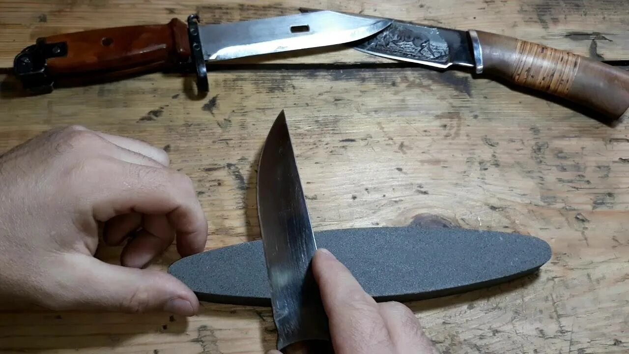 Заточка охотничьего. Заточка охотничьих ножей. правильная заточка охотничьего ножа. брусок для заточки охотничьего ножа. заточка охотничьих ножей крестообразным камнем.