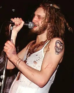 Layne Staley (1991). 