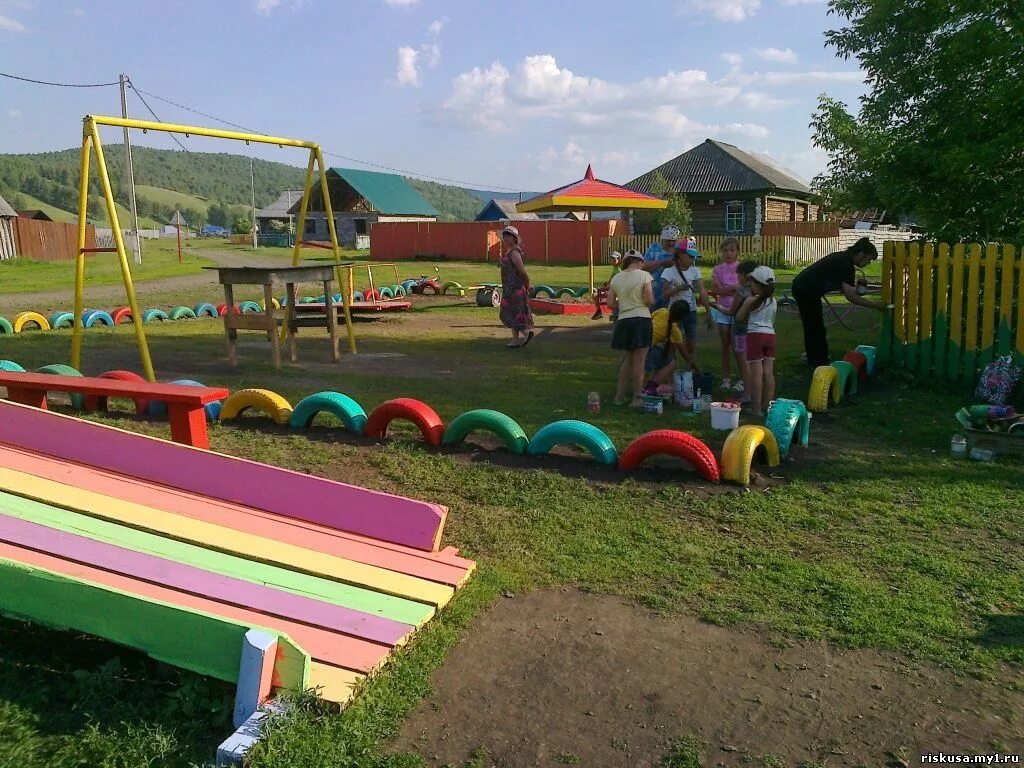 детская площадка в деревне. детская площадка для села. детская площадка в поселке. детская площадка дерево. детские площадки в селах.