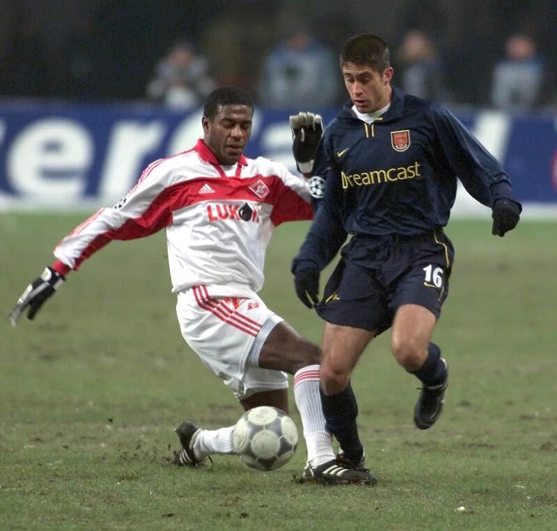 Бавария валенсия 2001. Лч 2000 2001. Бавария 2001 лч. Лч 2000 2001. Флорин чернат.