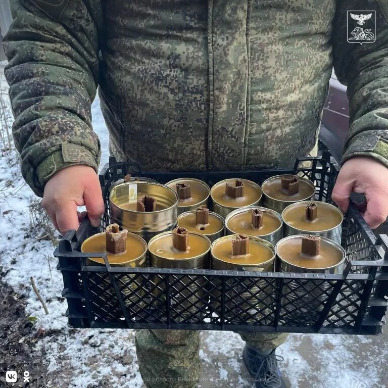 Окопные свечи для военных. Консервные банки для окопных свечей. Жестяные банки для окопных свечей. Окопные свечи из консервных банок. Окопная свеча сбор