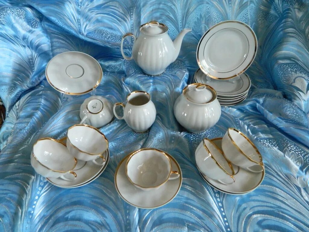 Чайный сервиз фрайбергер порцелан. Дулевский фарфор чайный сервиз красавица. Чайный сервиз хутченройтер. Авито посуда фарфор. Дулевский фарфор сирень чайный сервиз.