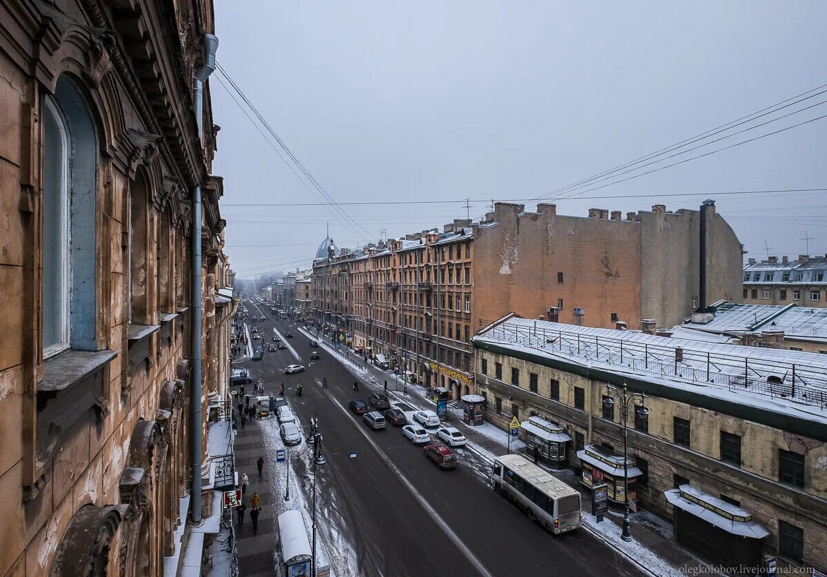 Почтамтский мост спб. Петербург висел. Луна в санкт-петербурге. Петербург висел. Э м фальконе медный всадник.