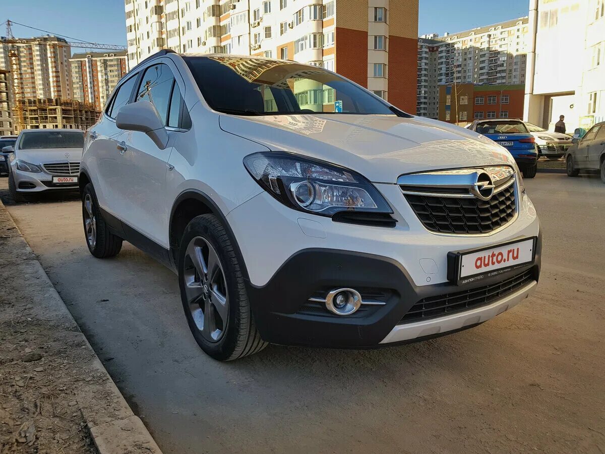 Опель мокка 1.8 автомат полный. Opel Mokka Cosmo. Opel Mokka i 1.8 4wd at (140 л.с.) белый с пробегом. Опель Мокка белый. Opel Mokka Cosmo черный.