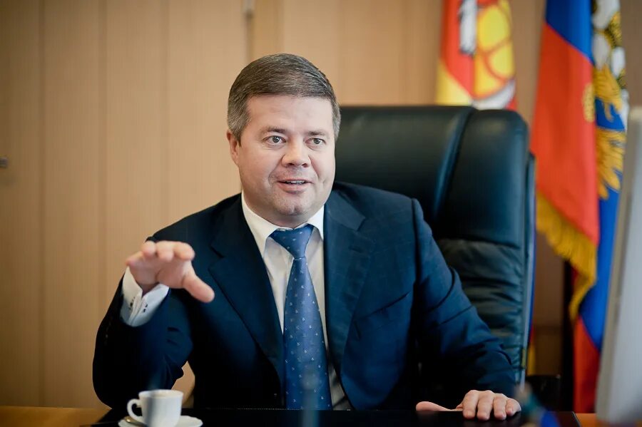 депутаты челябинской. челябинская городская дума челябинска. оайлная думмы члябирска. депутаты челябинской. депутат от челябинской области.